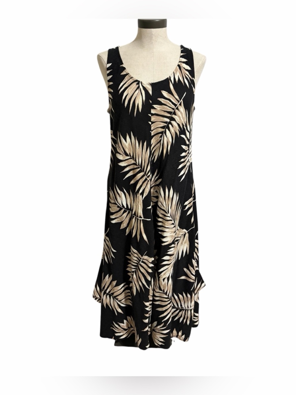Philosophy Black Tropical Palm Leaf Sleeveless Dress Resortwear‎ 12 
Linen Blend